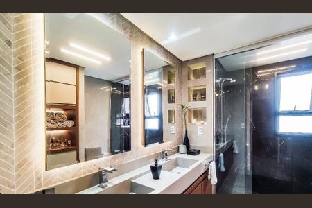 Apartamento à venda com 243m², 4 quartos e 4 vagas
