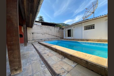 Casa de condomínio para alugar com 704m², 6 quartos e 2 vagasArea Gourmet / Piscina / Quintal