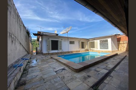 Casa de condomínio para alugar com 704m², 6 quartos e 2 vagasArea Gourmet / Piscina / Quintal