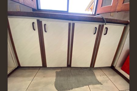 Casa de condomínio para alugar com 704m², 6 quartos e 2 vagasCozinha