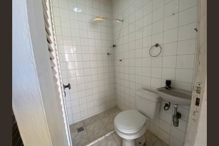 Casa de condomínio para alugar com 704m², 6 quartos e 2 vagasBanheiro 3