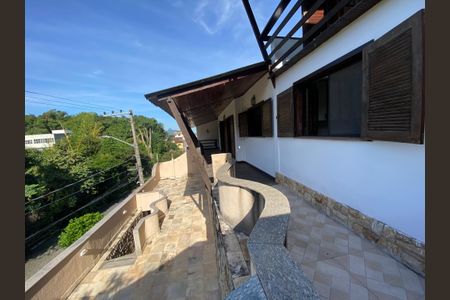 Casa de condomínio para alugar com 704m², 6 quartos e 2 vagasVaranda