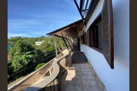 Casa de condomínio para alugar com 704m², 6 quartos e 2 vagasVaranda