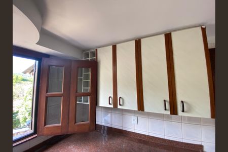 Casa de condomínio para alugar com 704m², 6 quartos e 2 vagasCozinha