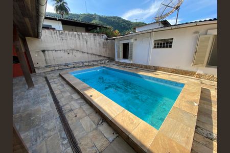 Casa de condomínio para alugar com 704m², 6 quartos e 2 vagasArea Gourmet / Piscina / Quintal