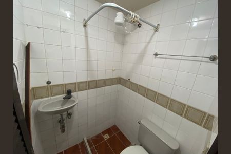 Casa de condomínio para alugar com 704m², 6 quartos e 2 vagasBanheiro 4