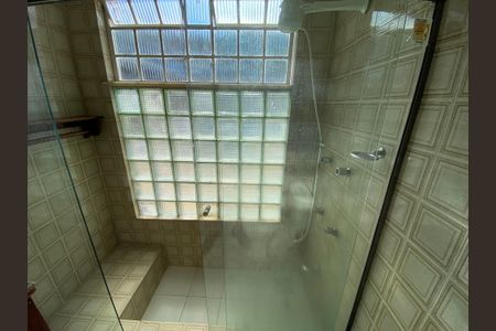 Casa de condomínio para alugar com 704m², 6 quartos e 2 vagasBanheiro 1