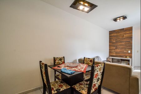 Apartamento à venda com 70m², 2 quartos e 1 vagaSala