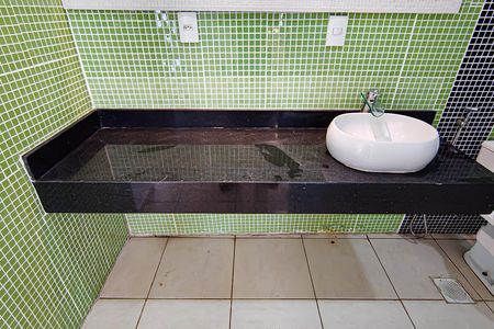 Apartamento para alugar com 110m², 2 quartos e 1 vagaBanheiro da Suíte 2