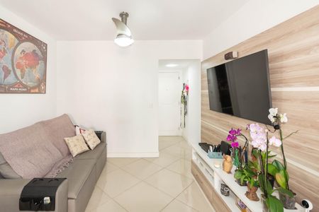 Apartamento à venda com 86m², 3 quartos e 1 vaga Apartamento à venda com 86m², 3 quartos e 1 vagaSala