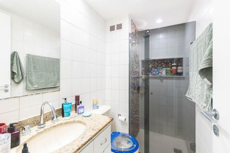 Apartamento à venda com 86m², 3 quartos e 1 vaga Apartamento à venda com 86m², 3 quartos e 1 vagaBanheiro Social