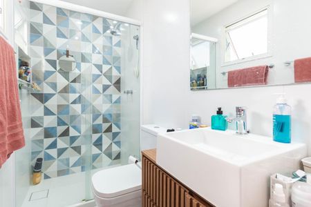 Apartamento à venda com 86m², 3 quartos e 1 vaga Apartamento à venda com 86m², 3 quartos e 1 vagaBanheiro da Suíte