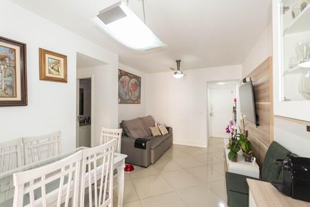 Apartamento à venda com 86m², 3 quartos e 1 vaga Apartamento à venda com 86m², 3 quartos e 1 vagaSala