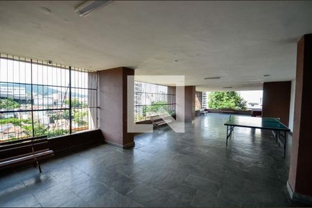 Apartamento à venda com 94m², 2 quartos e 1 vaga Apartamento à venda com 94m², 2 quartos e 1 vagaPlayground