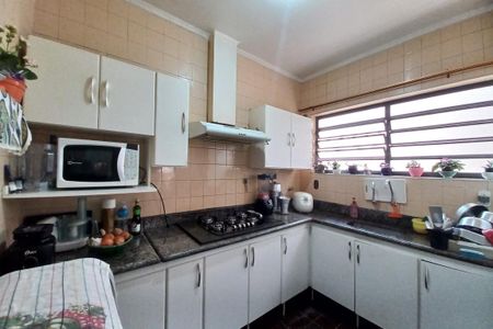 Casa à venda com 600m², 9 quartos e 4 vagas Casa à venda com 600m², 9 quartos e 4 vagasCozinha