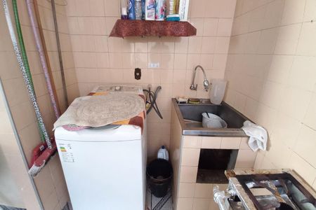 Casa à venda com 600m², 9 quartos e 4 vagas Casa à venda com 600m², 9 quartos e 4 vagasÁrea de Serviço