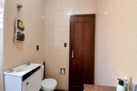 Casa à venda com 600m², 9 quartos e 4 vagas Casa à venda com 600m², 9 quartos e 4 vagasBanheiro Social