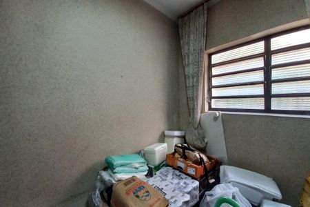 Casa à venda com 600m², 9 quartos e 4 vagas Casa à venda com 600m², 9 quartos e 4 vagasEscritório