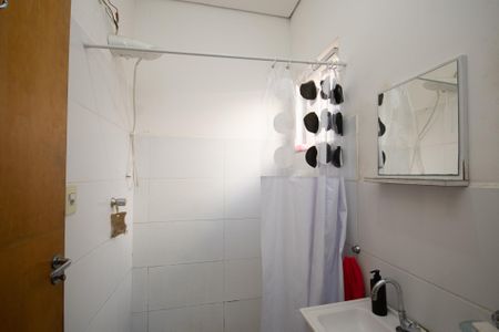 Casa à venda com 200m², 6 quartos e 1 vaga Casa à venda com 200m², 6 quartos e 1 vagaBanheiro 2 casa 2