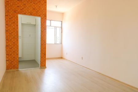 Apartamento para alugar com 72m², 2 quartos e sem vaga Apartamento para alugar com 72m², 2 quartos e sem vagaSala