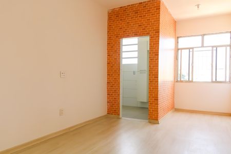 Apartamento para alugar com 72m², 2 quartos e sem vaga Apartamento para alugar com 72m², 2 quartos e sem vagaSala