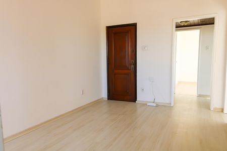 Apartamento para alugar com 72m², 2 quartos e sem vaga Apartamento para alugar com 72m², 2 quartos e sem vagaSala