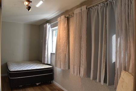 Casa para alugar com 540m², 4 quartos e 10 vagas Casa para alugar com 540m², 4 quartos e 10 vagasQuarto 2