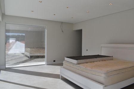 Casa para alugar com 540m², 4 quartos e 10 vagas Casa para alugar com 540m², 4 quartos e 10 vagasSala