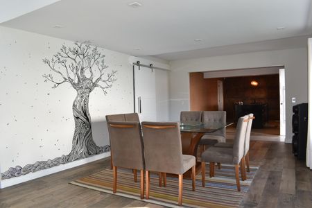 Casa para alugar com 540m², 4 quartos e 10 vagas Casa para alugar com 540m², 4 quartos e 10 vagasSala