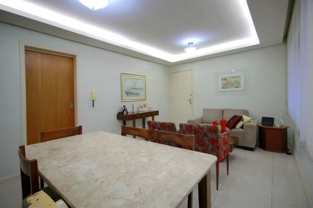 Apartamento à venda com 110m², 3 quartos e 1 vagaSala