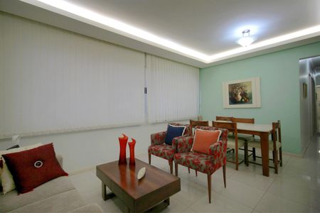 Apartamento à venda com 110m², 3 quartos e 1 vagaSala