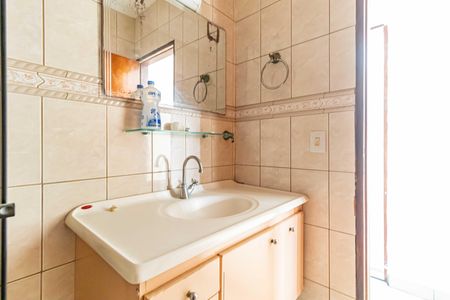 Casa à venda com 190m², 3 quartos e 2 vagasBanheiro Social