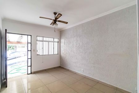Casa à venda com 190m², 3 quartos e 2 vagasSala