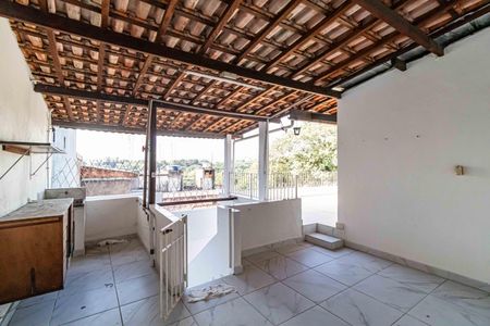 Casa à venda com 190m², 3 quartos e 2 vagasÁrea superior