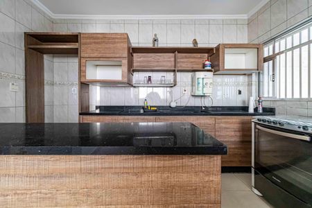 Casa à venda com 190m², 3 quartos e 2 vagasCozinha