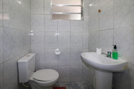 Casa à venda com 195m², 2 quartos e 5 vagasEdícula Banheiro