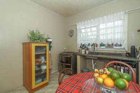 Casa à venda com 278m², 4 quartos e 4 vagasCozinha