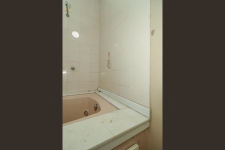 Casa à venda com 278m², 4 quartos e 4 vagasBanheiro da Suíte