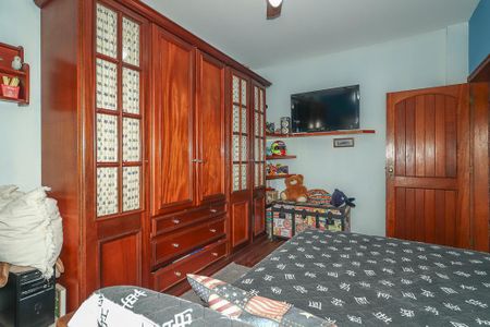 Casa à venda com 278m², 4 quartos e 4 vagasQuarto 2