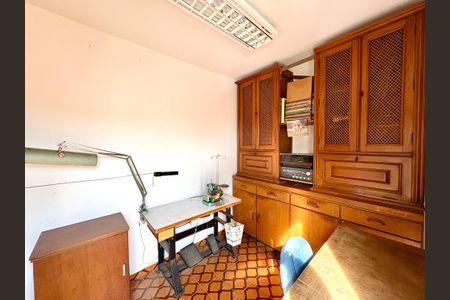 Casa à venda com 184m², 3 quartos e 2 vagasQuarto - edícula