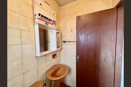 Casa à venda com 184m², 3 quartos e 2 vagasBanheiro - Edícula