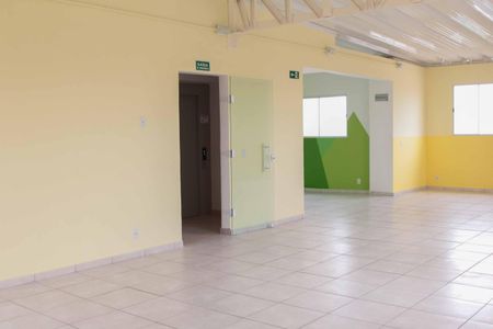 Apartamento para alugar com 37m², 2 quartos e 1 vaga Apartamento para alugar com 37m², 2 quartos e 1 vagaÁrea comum - Salão de Jogos