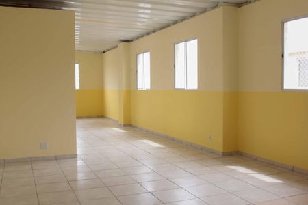 Apartamento para alugar com 37m², 2 quartos e 1 vaga Apartamento para alugar com 37m², 2 quartos e 1 vagaÁrea comum - Salão de festas