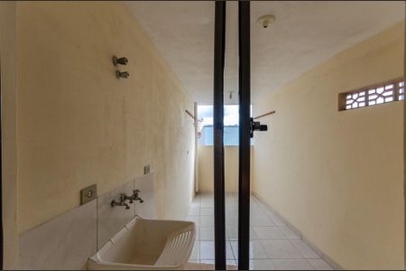 Casa para alugar com 88m², 2 quartos e sem vagaQuarto 2 - Janela