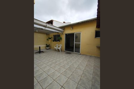Casa à venda com 180m², 2 quartos e 4 vagasFoto 04