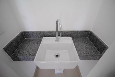 Apartamento à venda com 35m², 1 quarto e sem vaga Apartamento à venda com 35m², 1 quarto e sem vagaBanheiro socia