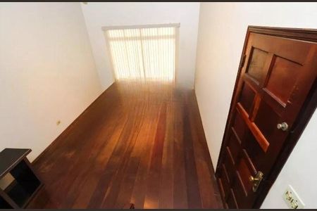Casa à venda com 3 quartos, 125m² em Vila Arapua, São Paulo