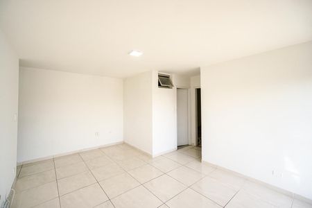 Apartamento à venda com 73m², 2 quartos e 1 vaga Apartamento à venda com 73m², 2 quartos e 1 vagaSala