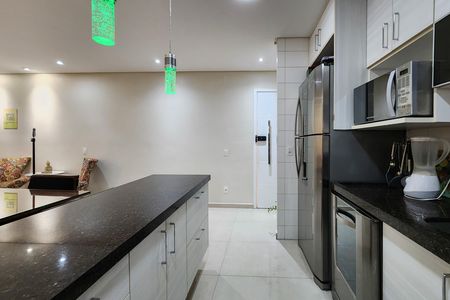 Apartamento para alugar com 102m², 3 quartos e 2 vagasCozinha