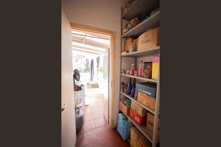 Casa à venda com 320m², 2 quartos e 2 vagas Casa à venda com 320m², 2 quartos e 2 vagasÁrea de Serviço